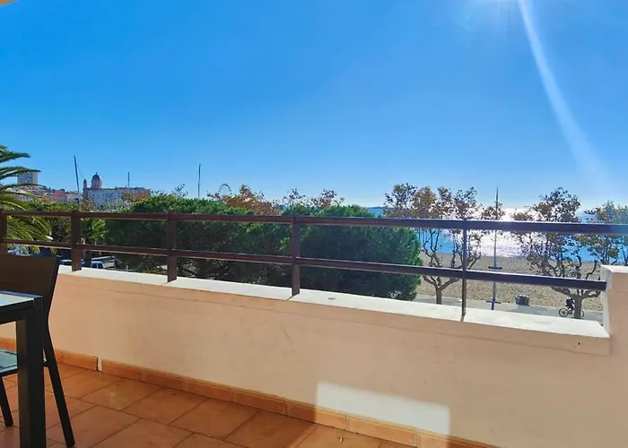 Nice T2 With Terrace By The Sea
