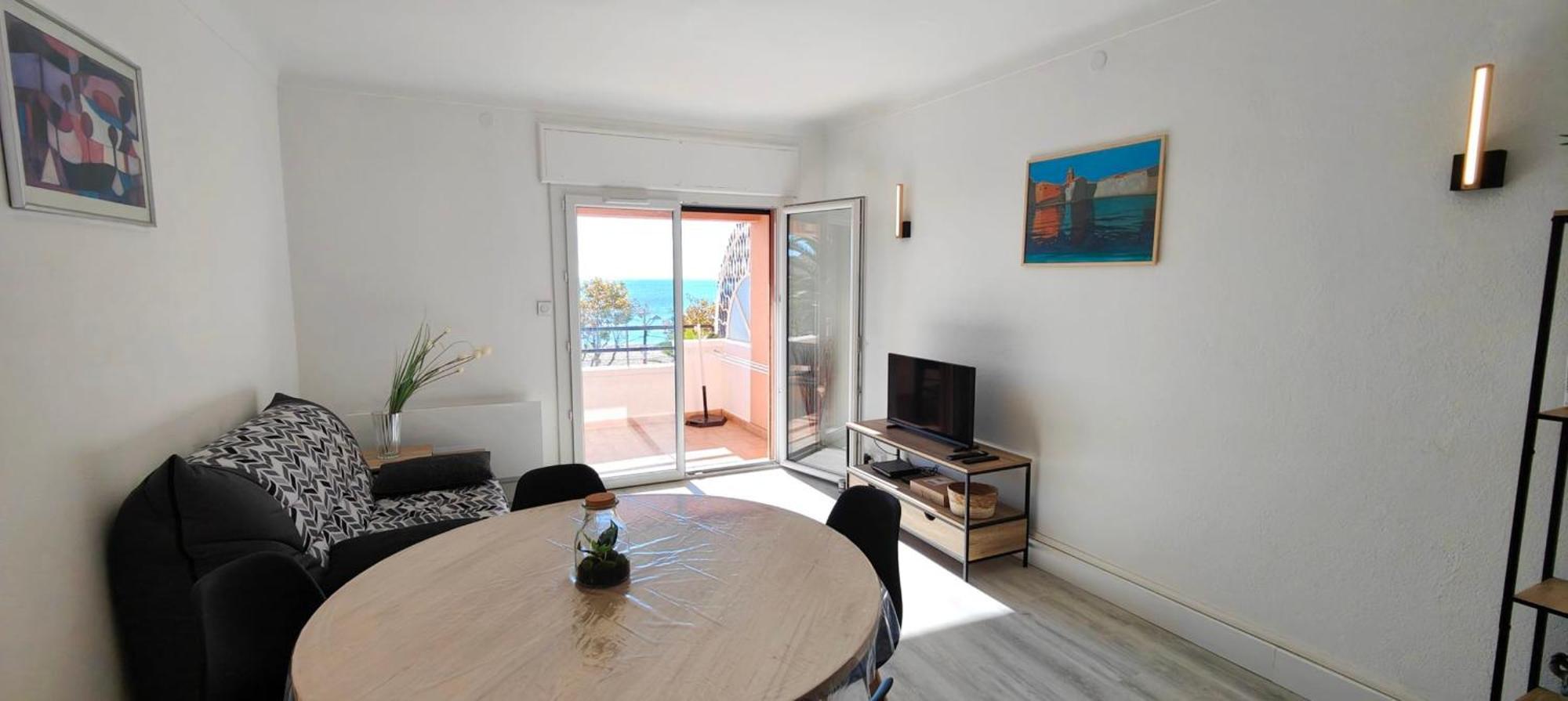 Appartement T2 With Terrace By The Sea Fréjus
